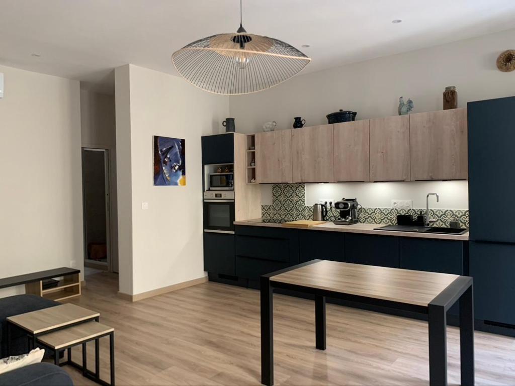 Cosy Joliette, Central, Climatise, 2 Chambres, Wifi, Garage * Marseille